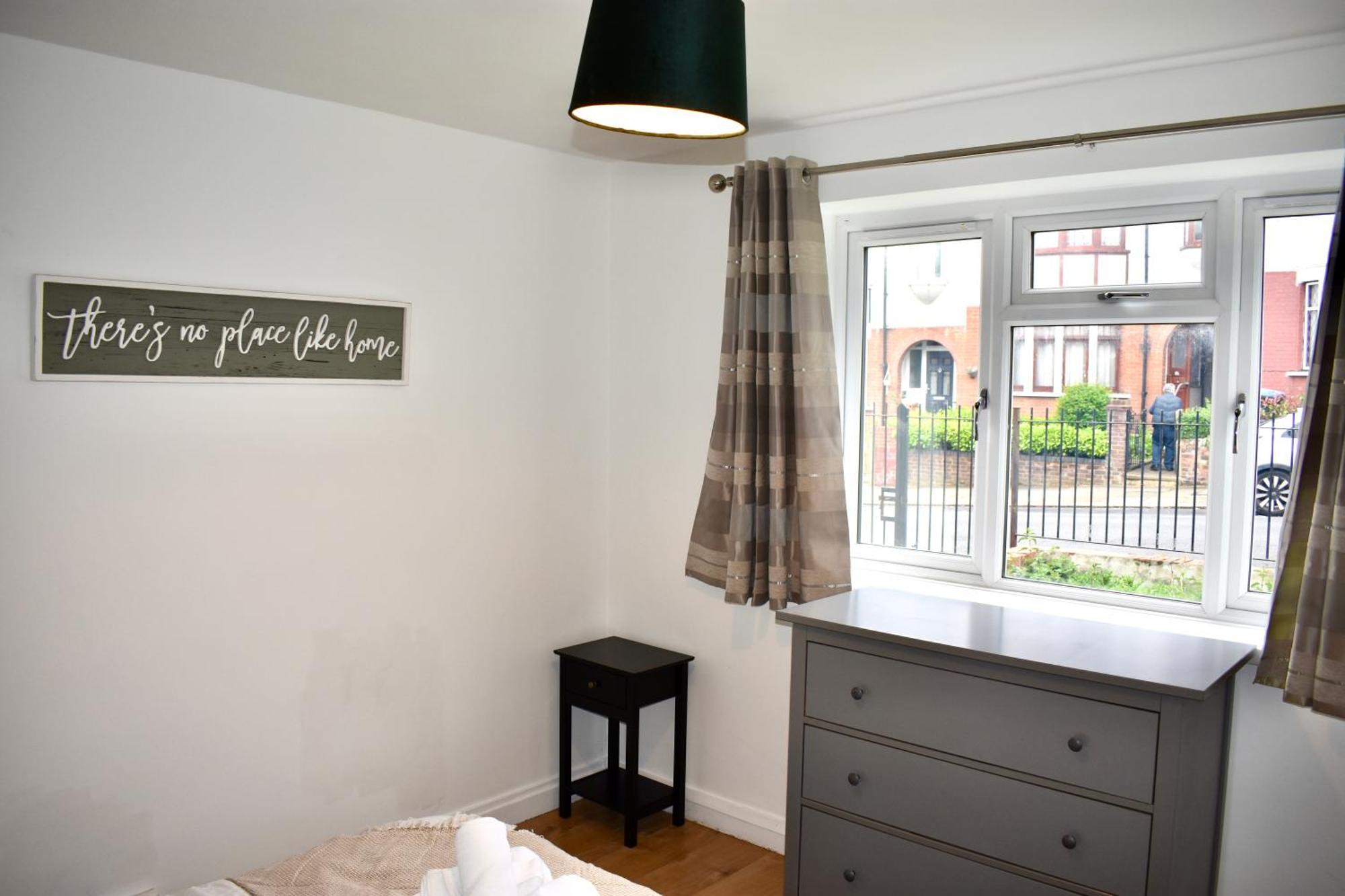 Luxury 2 Bedroom Apartment, Parking, Few Minutes Walk From Wembley Stadium Londres Exterior foto